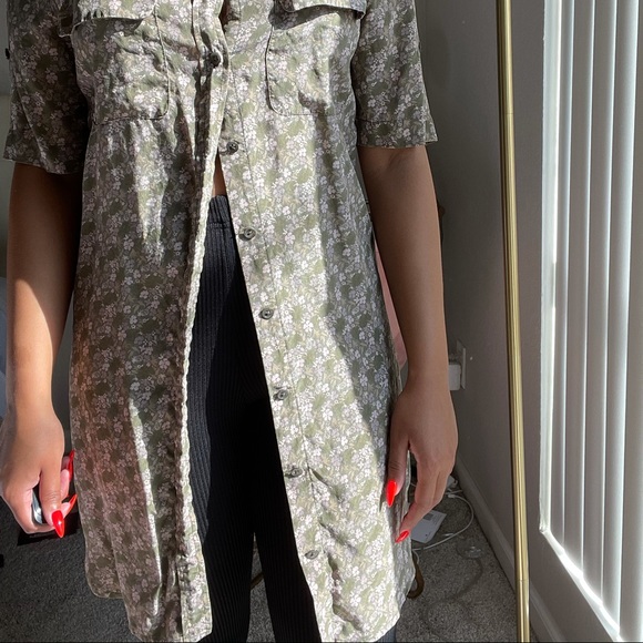 Equipment Button-up - Picture 2 of 3